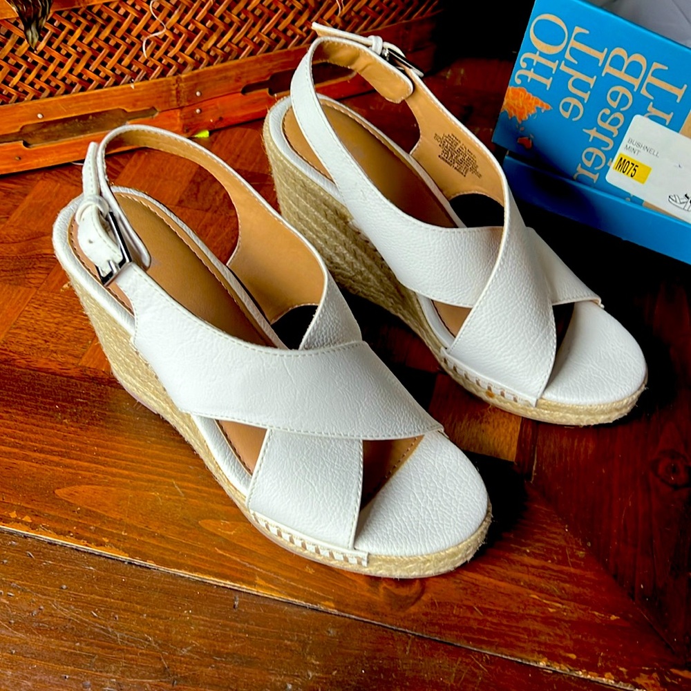 Apt.9 white leather espadrilles